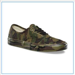 Vans army camp sneakers size 7.5 W